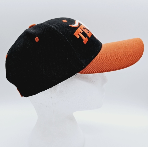 BULLBOT | Texas longhorn embroidered adjustable cap hat - Picture 3 of 7